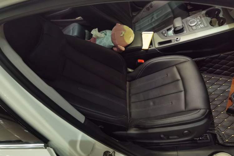 Used Audi A4L 2019 40 TFSI Ambition China VI