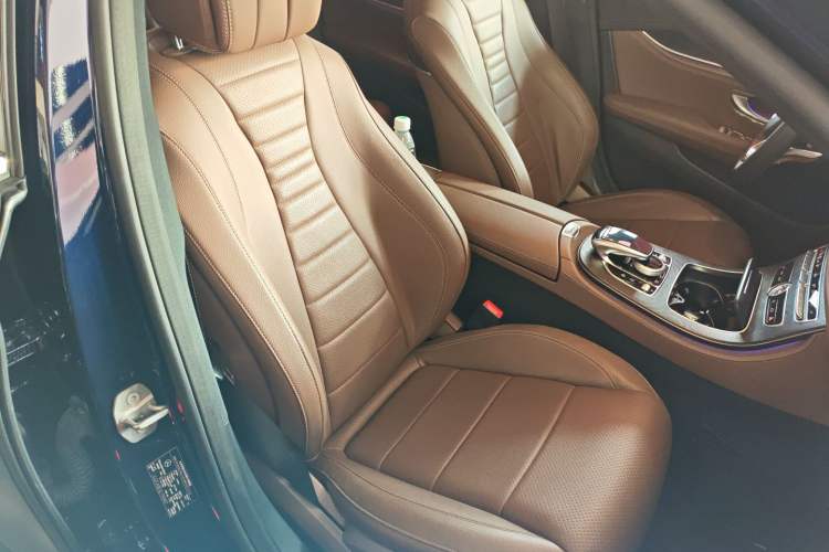 Used Mercedes-Benz E-Class 2017 E 300 L Sporty and Stylish Model
