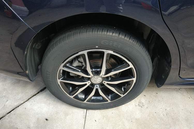 Used BYD Song MAX 2017 1.5T Automatic Smart Connect Elite 7-Seater
