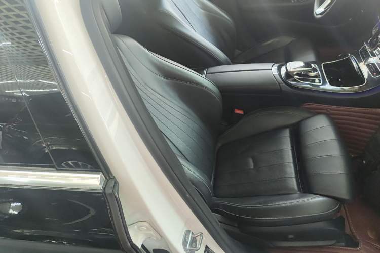 Used Mercedes-Benz E-Class 2016 E 200 L
