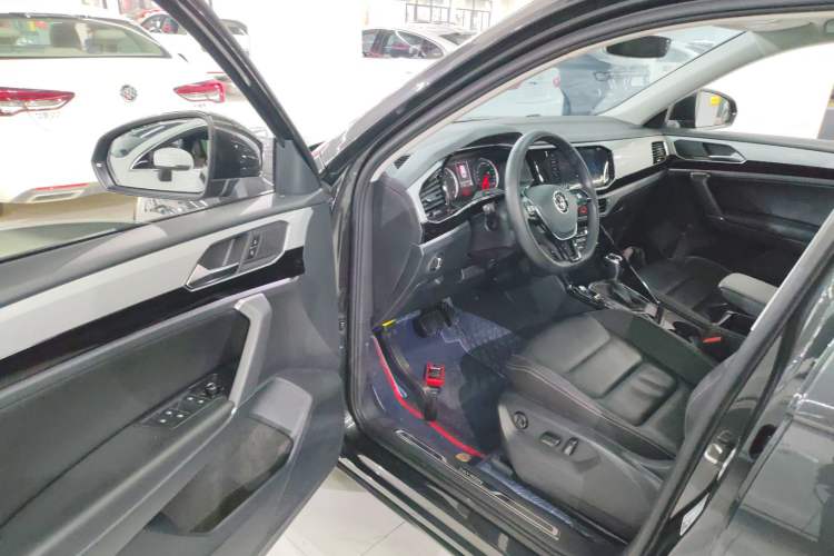 Used Volkswagen Tayron 2020 330TSI Two-Wheel Drive Luxury Smart Connectivity Version