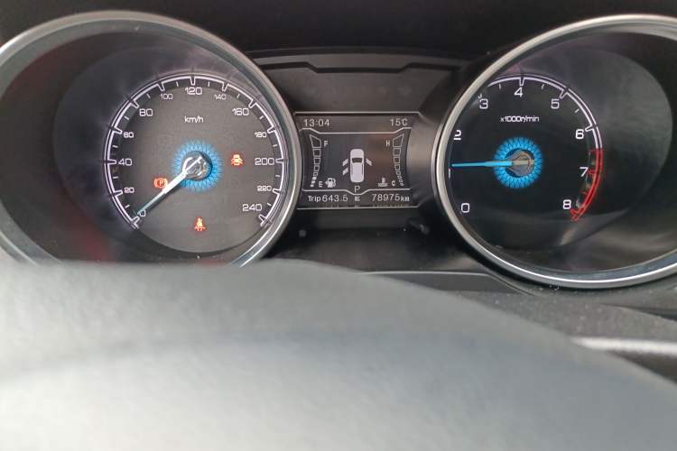 Used Zotye SR7 2016 1.5T CVT Cube Heart Edition China V Standard
