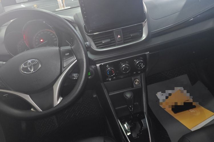 Used Toyota YARiS L 2022 X-Trail 1.5L CVT Luxury PLUS Edition
