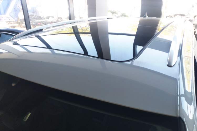 TDK.VehicleDetails.img