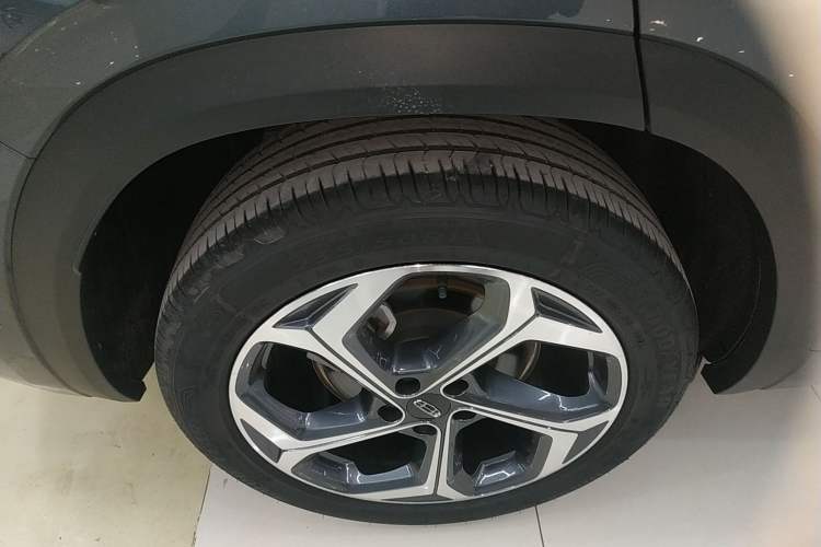 Used Geely Auto Monjaro L 2024 2.0TD High-Power Automatic Two-Wheel Drive Yunqi Version