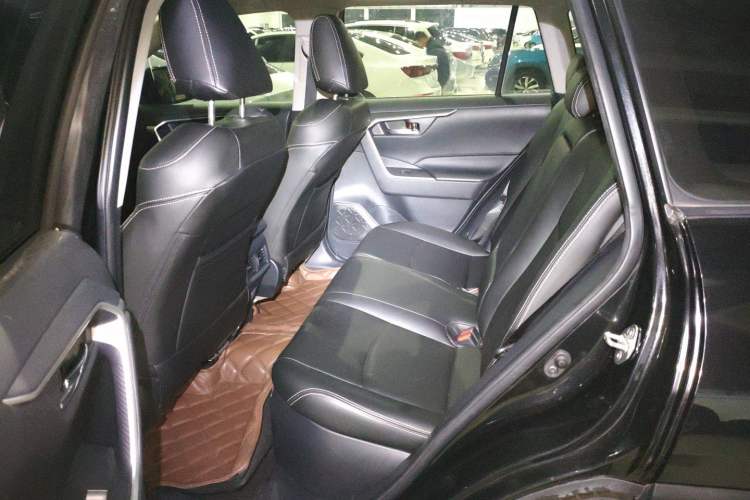 Used Toyota RAV4 2020 Dual-Engine 2.5L E-CVT Two-Wheel Drive Elite Edition
