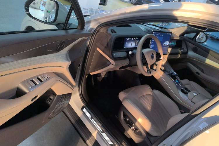 Used Denza N7 2023 Long-Range Performance Edition