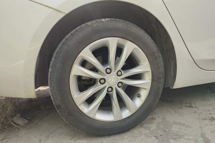 Used Buick Verano 2018 Sedan 20T Dual-Clutch Leading Model
