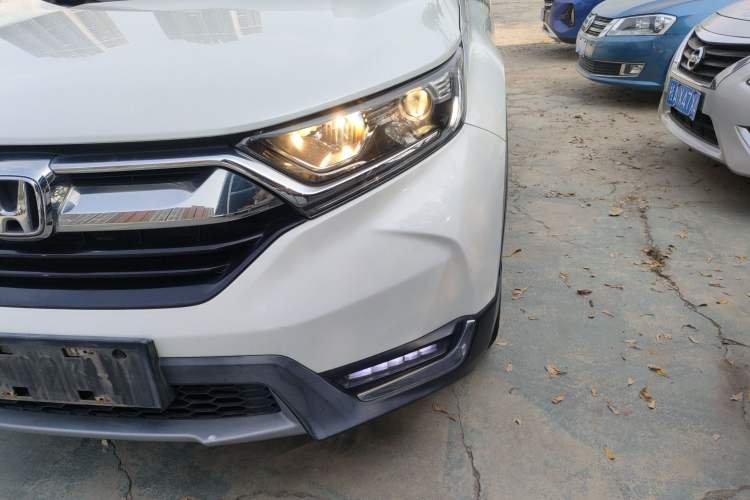 Used Honda CR-V 2017 240TURBO CVT Front-Wheel Drive Fashion Edition