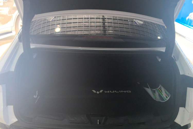 Used Wuling Xingguang 2023 70 Standard Edition
