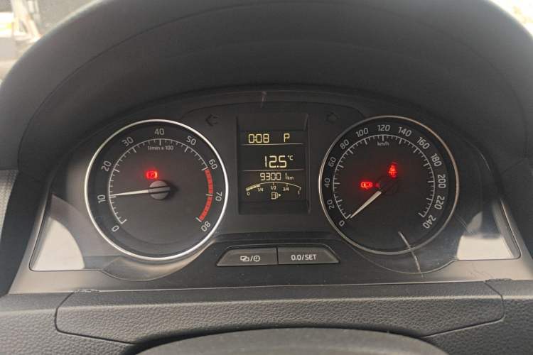 Used Skoda Rapid Spaceback 2016 Revised Version 1.6L Automatic Front-Drive Edition