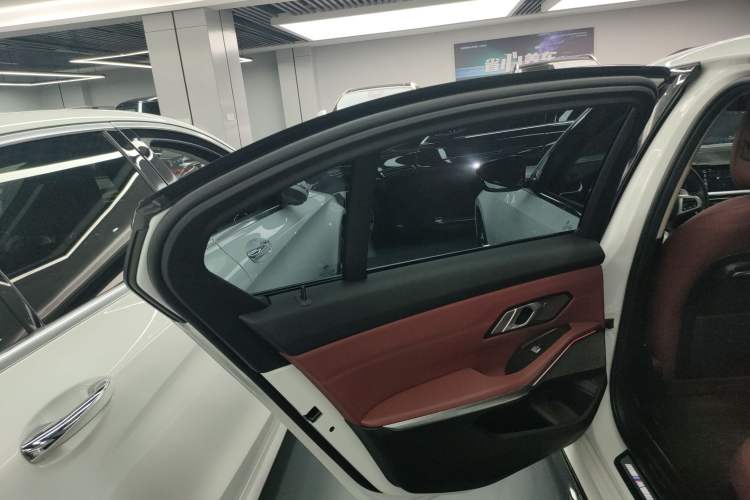 Used BMW 3 Series 2022 325Li M Sport Night Edition Package
