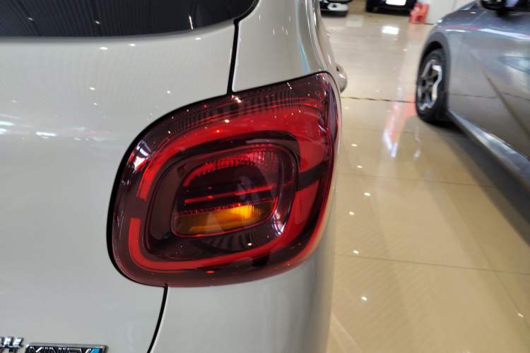 Used Wuling Hongguang MINIEV 2025 Four-Door Version Advanced Edition