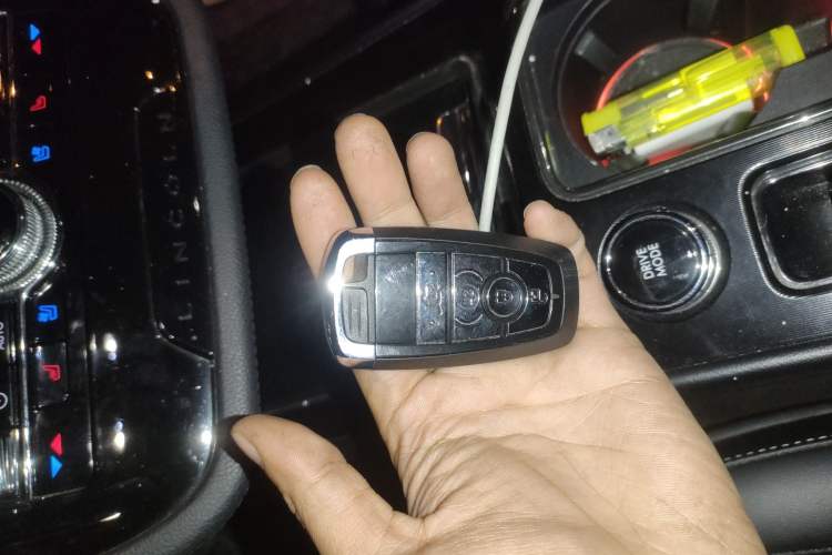 Used Lincoln Corsair 2020 2.0T Two-Wheel Drive Luxury Edition
