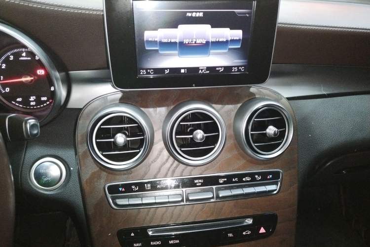 Used Mercedes-Benz GLC 2017 GLC 300 4MATIC Sport Edition
