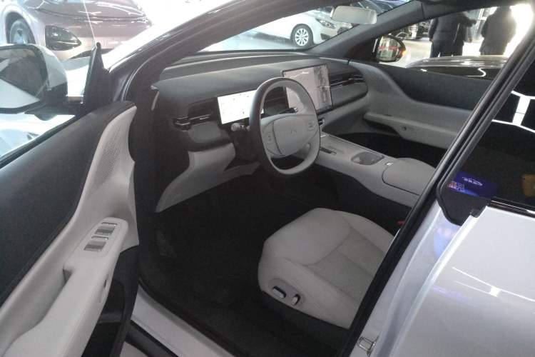 Used XPeng G6 2025 625 Long-Range Max Tech Edition
