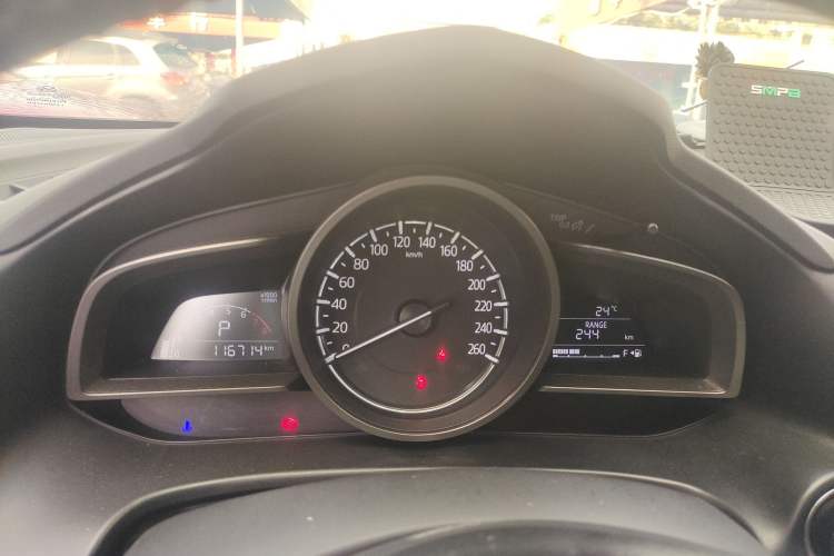 Used Mazda Mazda 3 Axela 2017 Hatchback 2.0L Automatic Luxury Model Emission Standard China V
