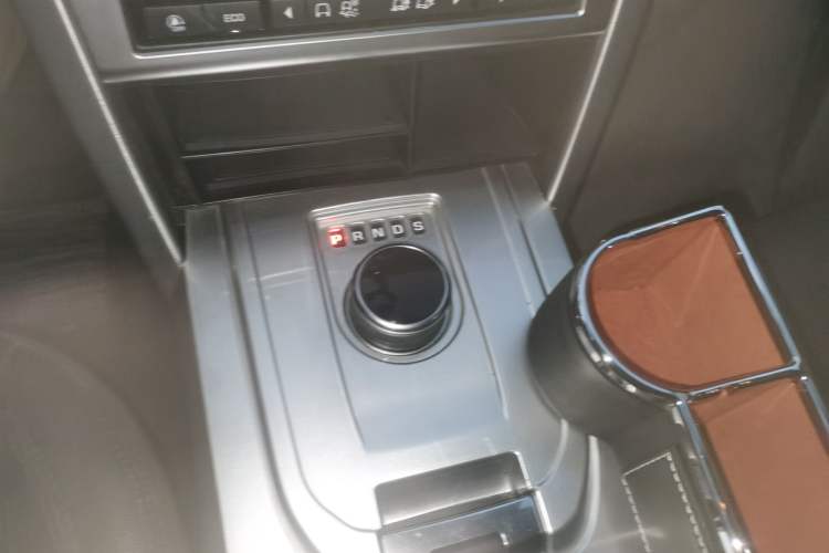 Used Land Rover Discovery Sport 2018 240 PS SE Version
