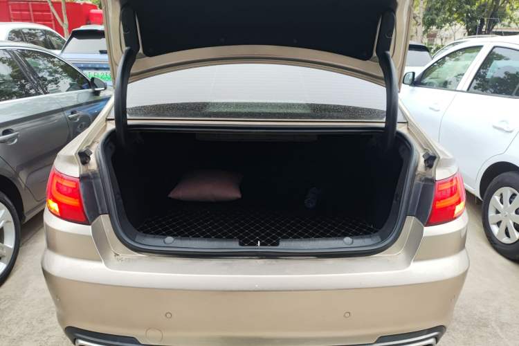 Used Geely Auto Emgrand GL 2018 1.4T DCT Elite Smart Connectivity Version
