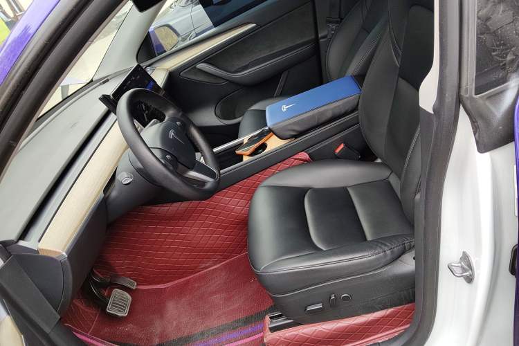 Used Tesla Model Y 2021 Long-Range All-Wheel-Drive Version 3D7