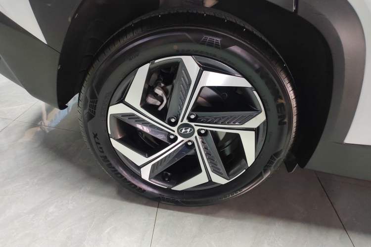 Used Hyundai Tucson 2023 Tucson L 1.5T Automatic Two-Wheel Drive LUX Prestige Edition
