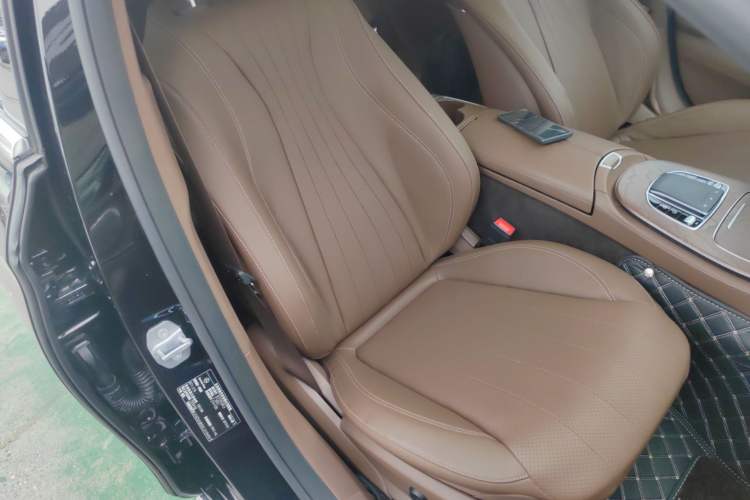 Used Mercedes-Benz E-Class 2019 E 300 L Luxury Model
