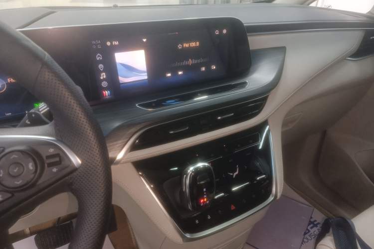 Used Buick GL8 2023 ES Lu Zun Comfort Model
