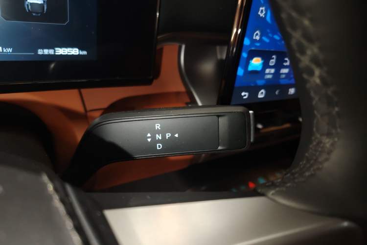 Used  Tai 7 2025 Model 190 km Four-Wheel Drive Ultra Edition