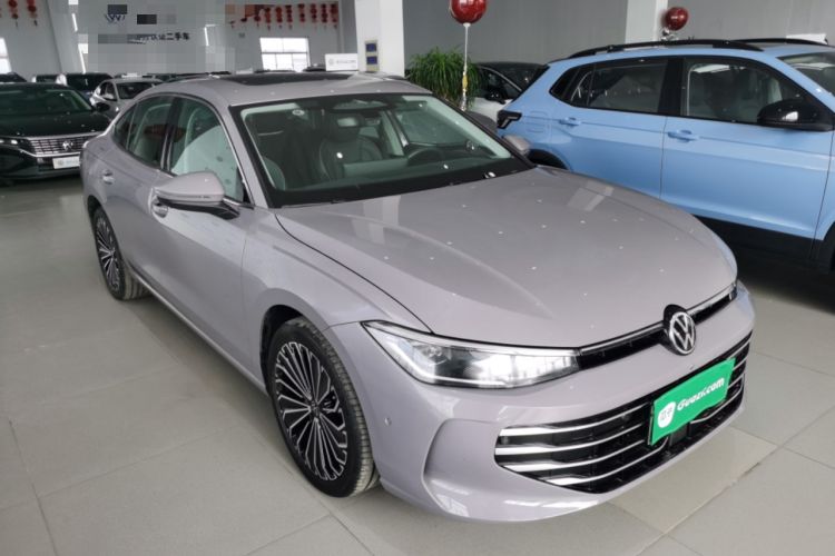 Used Volkswagen Passat 2025 Pro 380TSI Dragon Supreme Edition
