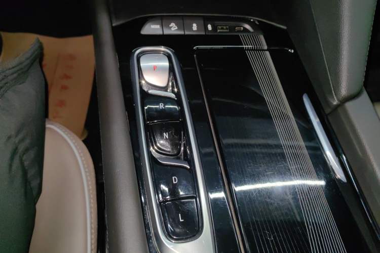 Used Buick Enclave 2020 28T Four-Wheel Drive Luxury Flagship Edition