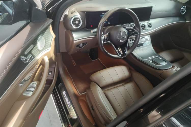 Used Mercedes-Benz E-Class 2022 Second Facelift E 300 L Luxury Edition
