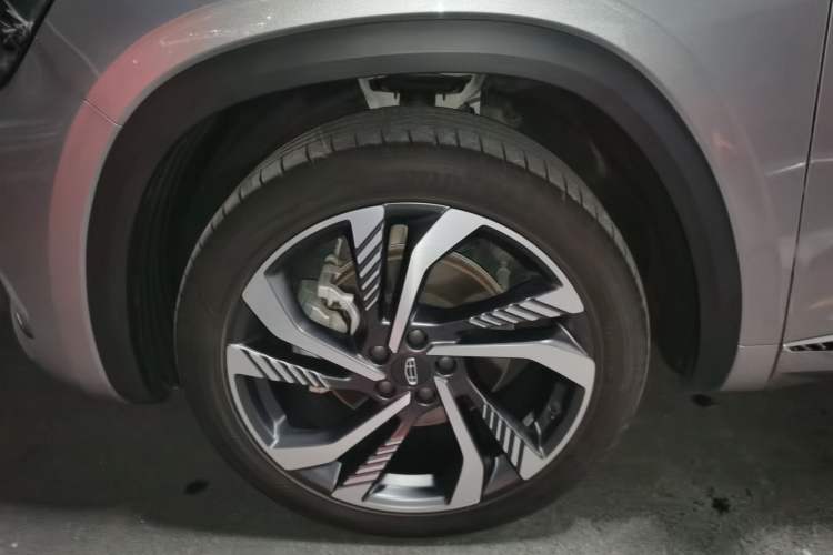 Used Geely Auto Monjaro L 2023 2.0TD High-Power Automatic Two-Wheel Drive Flagship Version
