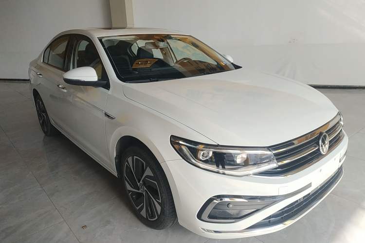 Used Volkswagen Bora 2023 300TSI DSG Prestige Edition