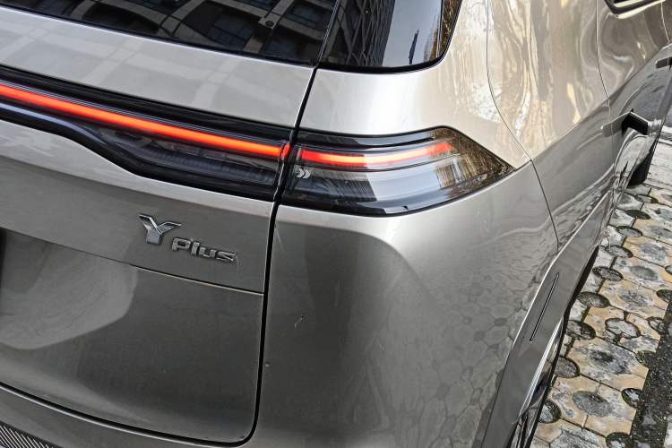 Used AION Y 2023 Younger
