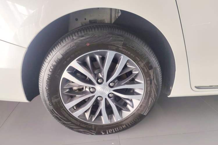 Used Buick GL8 2023 ES Lu Zun Deluxe Model
