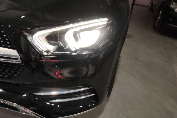 Used Mercedes-Benz GLE 2023 GLE 350 4MATIC Stylish Model
