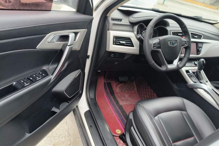 Used Geely Auto Emgrand X7 Sport 2018 1.8TD Automatic Two-Wheel Drive Zhiya Model
