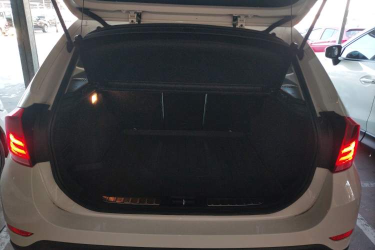 Used BMW X1 2014 sDrive18i Leading Model
