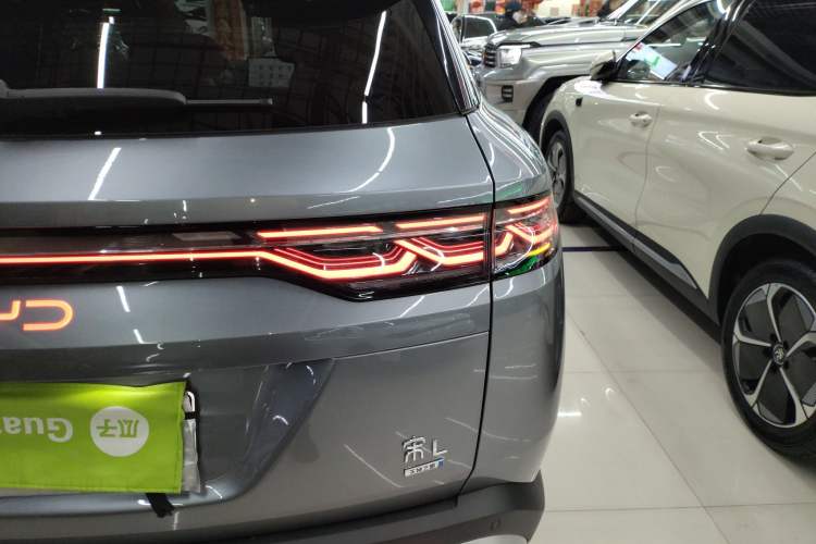 Used BYD Song L DM-i 2025 Intelligent Driving Version 160 km Beyond-Range Type
