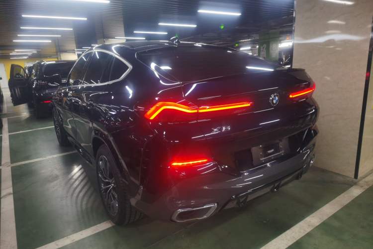 Used BMW X6 2021 xDrive40i M Sport Package
