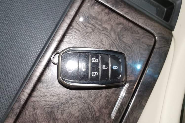 Used Toyota Vellfire 2020 Dual-Engine 2.5L HV Prestige Edition
