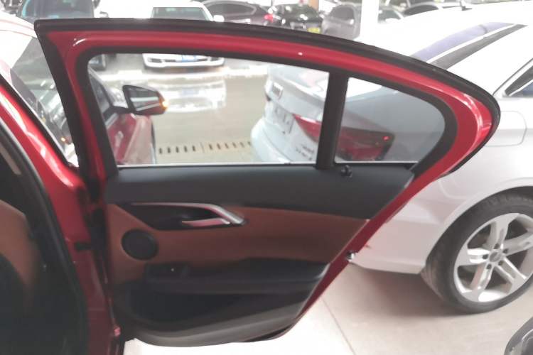 Used BMW 1 Series 2018 118i Fashion Model