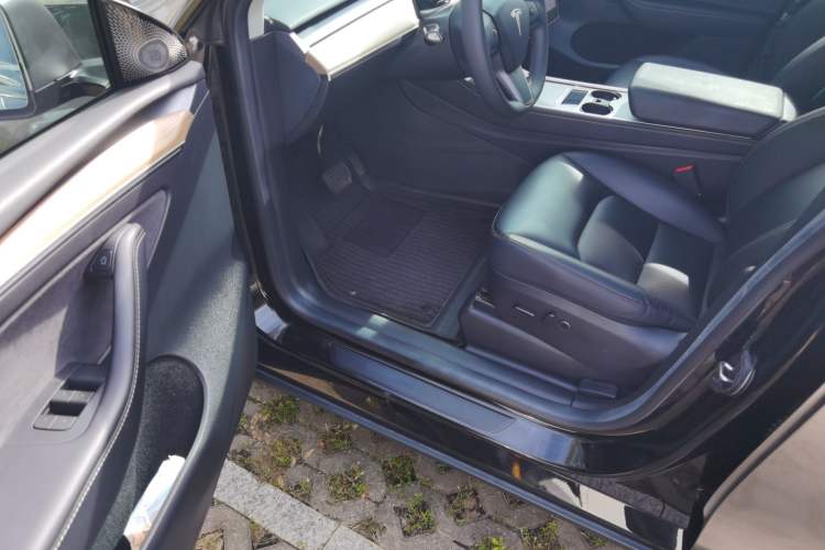 Used Tesla Model Y 2022 Revised Version Long-Range All-Wheel Drive