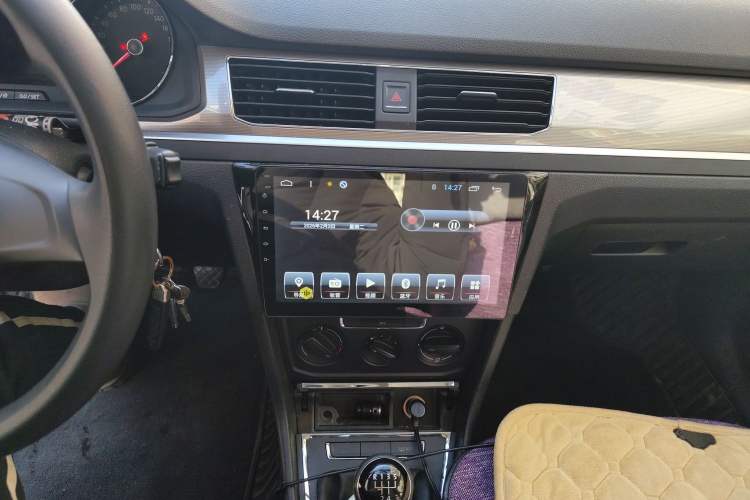 Used Volkswagen Bora 2018 1.5L Manual Fashion Model