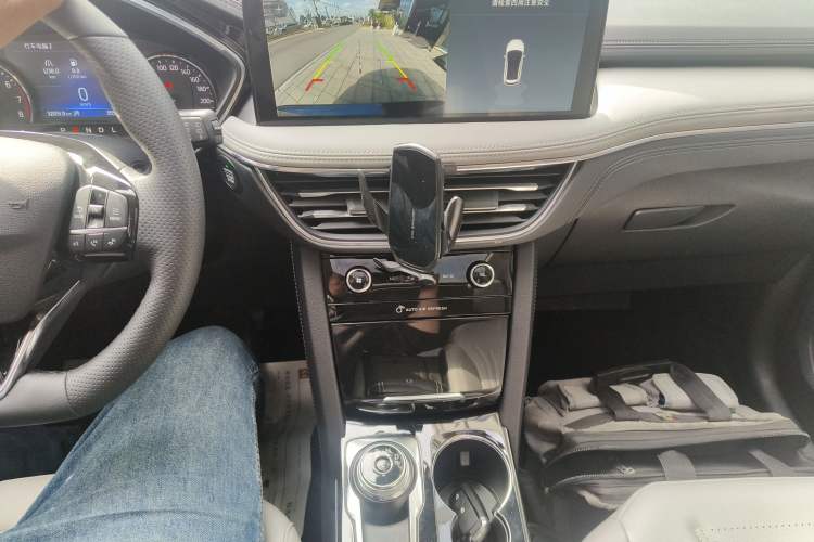 Used Ford Escape 2020 EcoBoost 245 Two-Wheel-Drive Titanium Edition