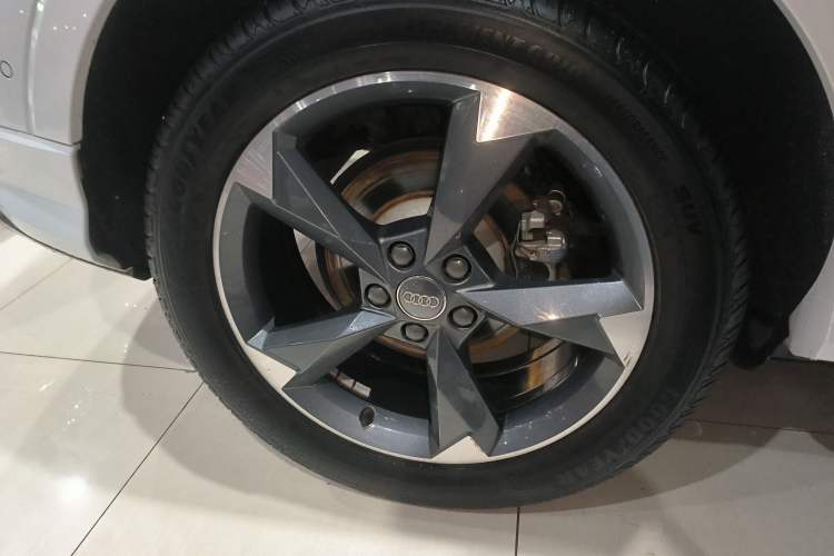 Used Audi Q3 2021 35 TFSI Fashion Dynamic Model