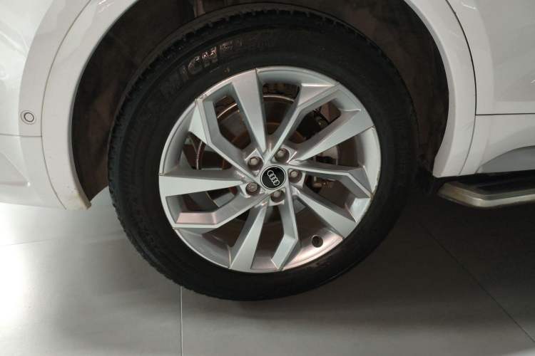 Used Audi Q5L 2022 40T Luxury Dynamic Model
