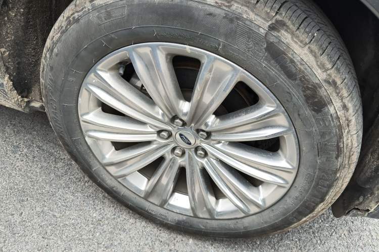 Used Ford Explorer 2020 EcoBoost 285 4x4 Titanium Edition 7-Seater