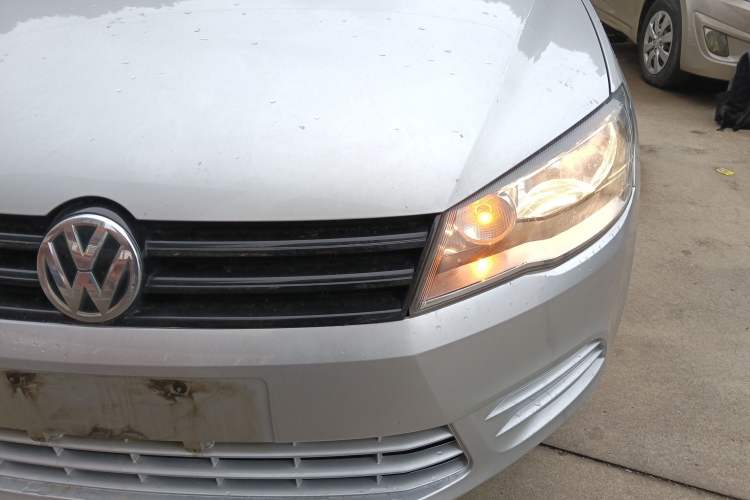 Used Volkswagen Jetta 2015 1.6L Manual Fashion Edition