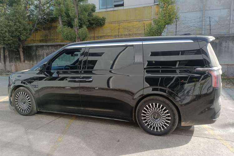 Used Zeekr 009 2022 WE Edition